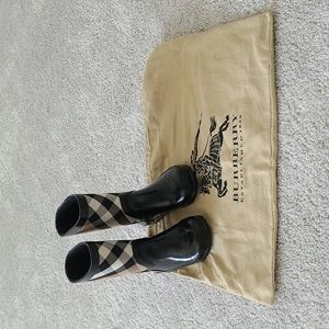 Burberry kids rain boots